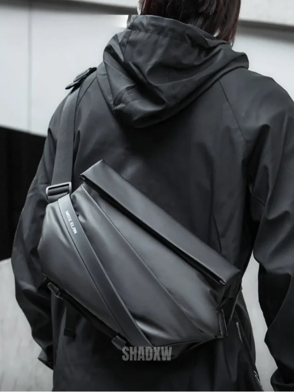 Mate Elan Black Crossbody Travel Bag